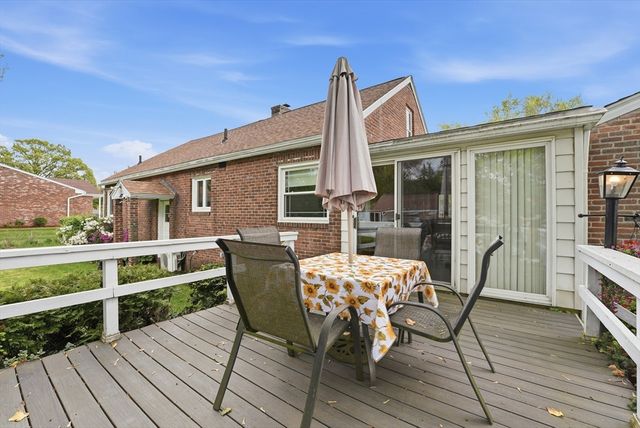 878 Springfield Street, Agawam, MA 01030