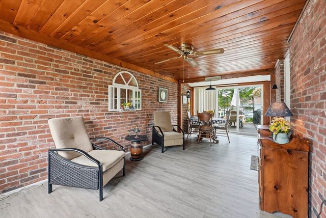878 Springfield Street, Agawam, MA 01030