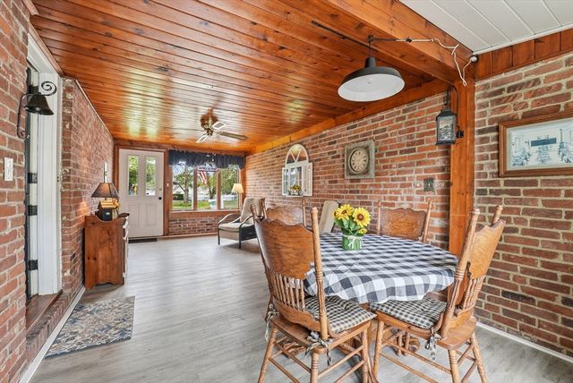 878 Springfield Street, Agawam, MA 01030