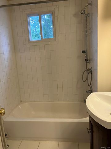 7 Dewey Street Dewey Street 3, Huntington, NY 11743