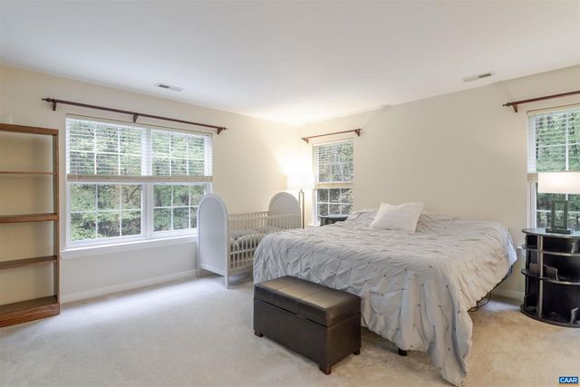 240 OAKMONT DR, Gordonsville, VA 22942