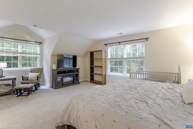 240 OAKMONT DR, Gordonsville, VA 22942