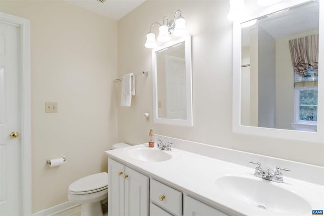 240 OAKMONT DR, Gordonsville, VA 22942