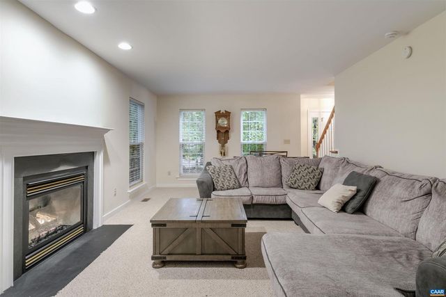 240 OAKMONT DR, Gordonsville, VA 22942