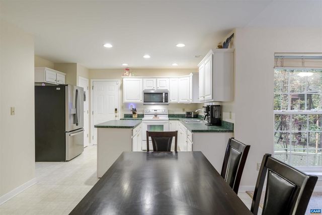 240 OAKMONT DR, Gordonsville, VA 22942