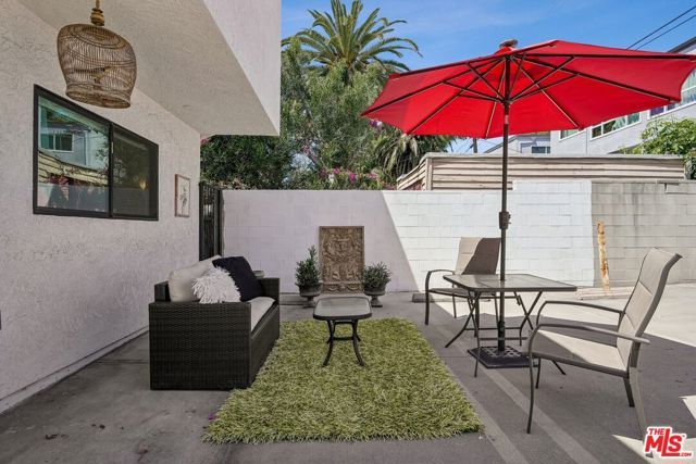 6521 Homewood Avenue, Los Angeles, CA 90028