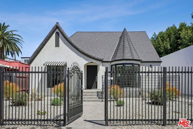 6521 Homewood Avenue, Los Angeles, CA 90028
