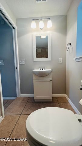 914 N Wild Olive Avenue Unit 910, Daytona Beach, FL 32118