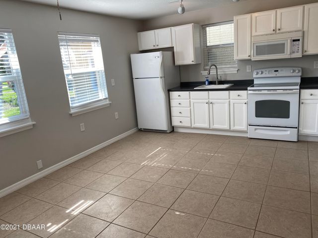 914 N Wild Olive Avenue Unit 910, Daytona Beach, FL 32118