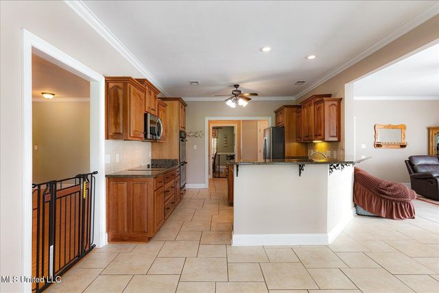 2180 Belmarie Drive, Southaven, MS 38672