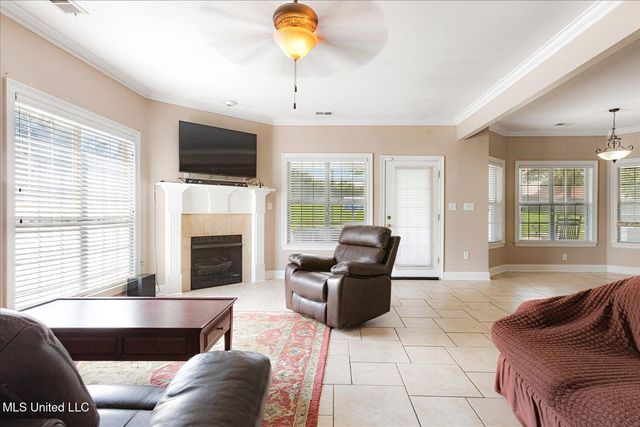 2180 Belmarie Drive, Southaven, MS 38672