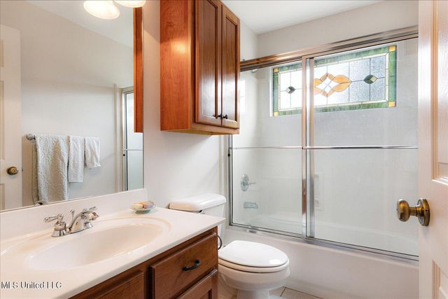 2180 Belmarie Drive, Southaven, MS 38672