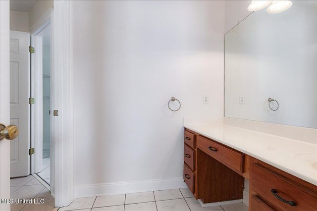 2180 Belmarie Drive, Southaven, MS 38672