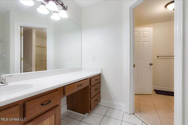 2180 Belmarie Drive, Southaven, MS 38672