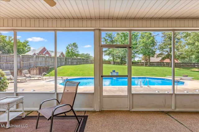 2180 Belmarie Drive, Southaven, MS 38672