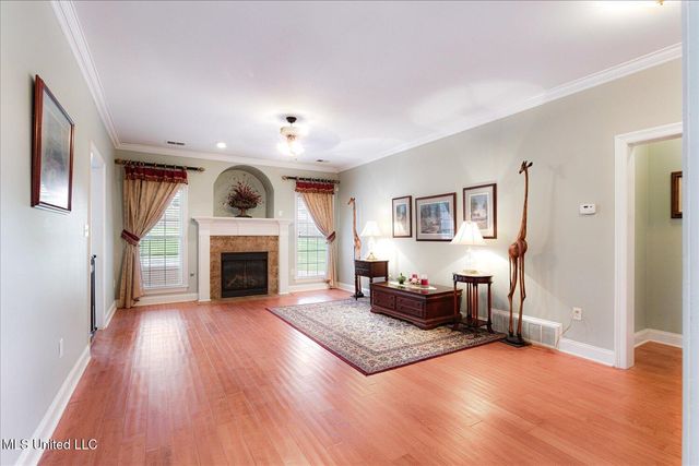 2180 Belmarie Drive, Southaven, MS 38672