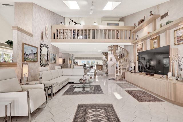 352 River Edge Road, Jupiter, FL 33477