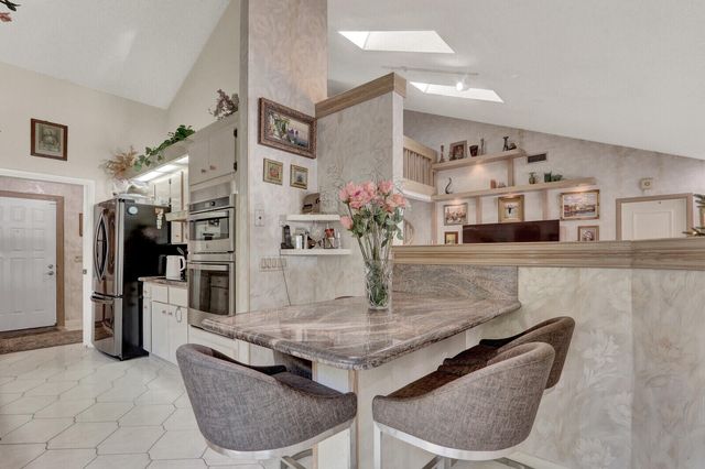 352 River Edge Road, Jupiter, FL 33477