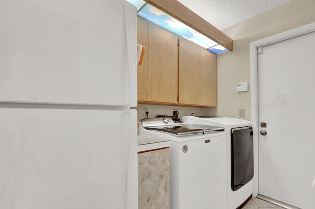 352 River Edge Road, Jupiter, FL 33477