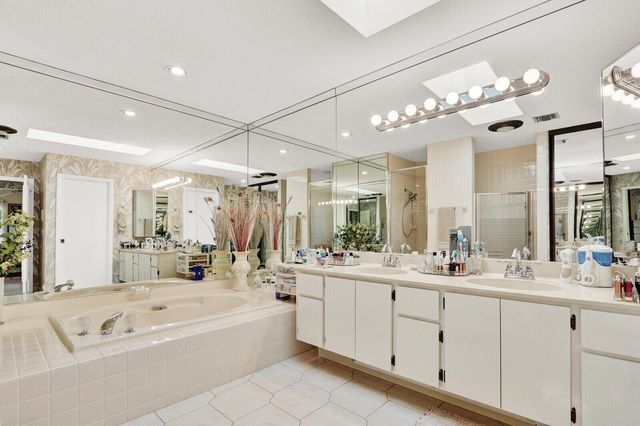 352 River Edge Road, Jupiter, FL 33477