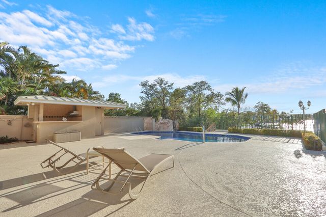 352 River Edge Road, Jupiter, FL 33477