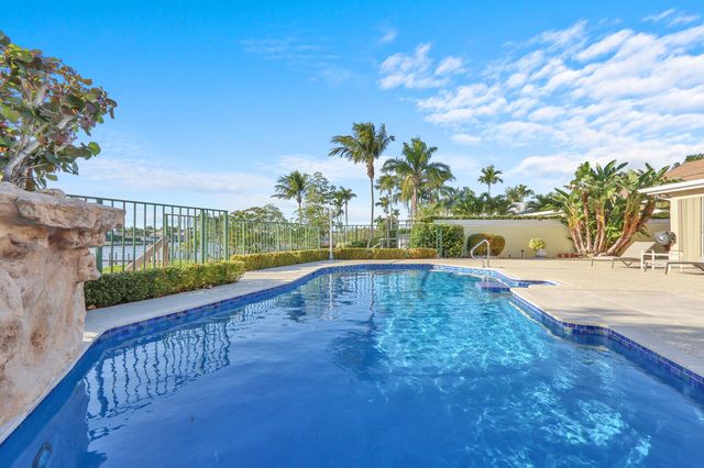 352 River Edge Road, Jupiter, FL 33477