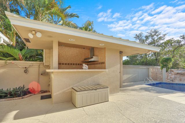 352 River Edge Road, Jupiter, FL 33477