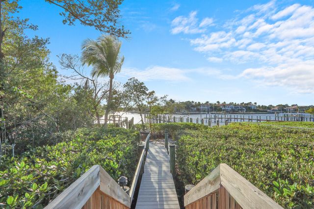 352 River Edge Road, Jupiter, FL 33477