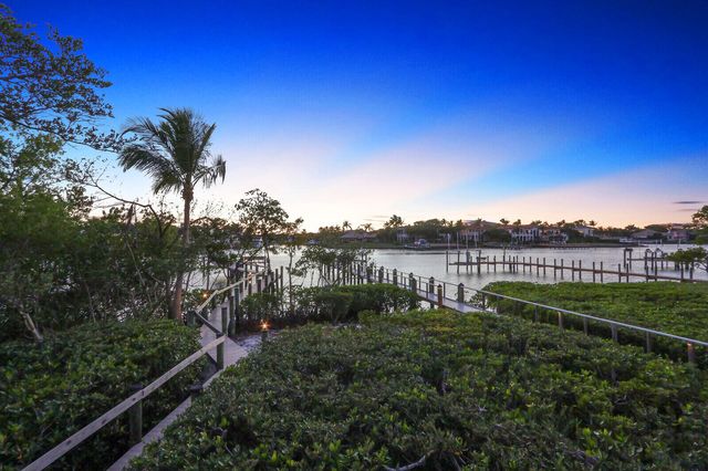 352 River Edge Road, Jupiter, FL 33477