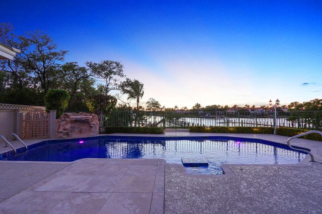 352 River Edge Road, Jupiter, FL 33477