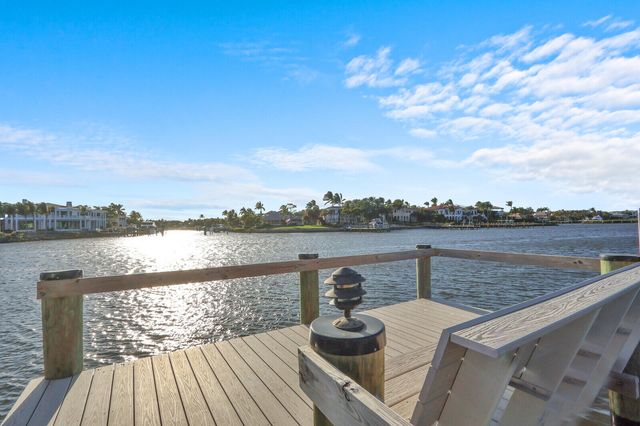 352 River Edge Road, Jupiter, FL 33477