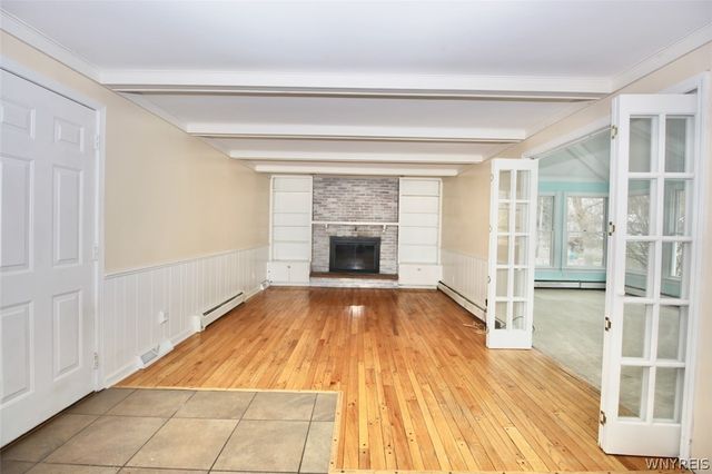 17 Wellington Lane, Orchard Park, NY 14127