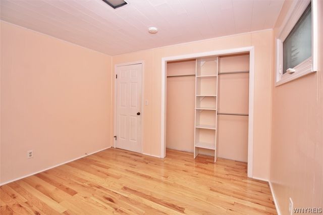 17 Wellington Lane, Orchard Park, NY 14127