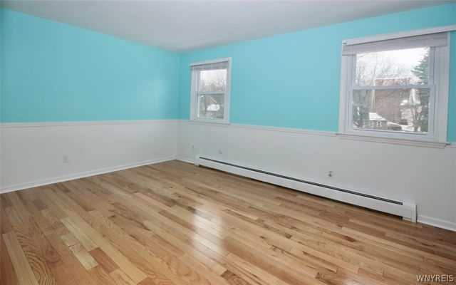 17 Wellington Lane, Orchard Park, NY 14127