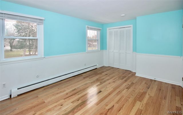 17 Wellington Lane, Orchard Park, NY 14127