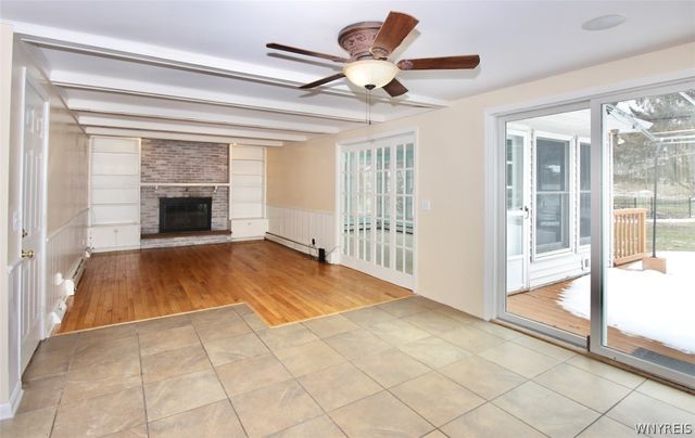 17 Wellington Lane, Orchard Park, NY 14127