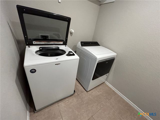 2565 Hiddenbrooke Trace, Seguin, TX 78155