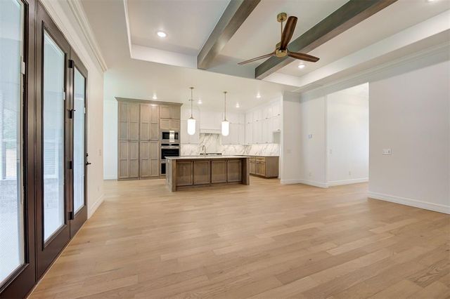 3349 Bourgogne Street, Edmond, OK 73034