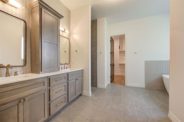 3349 Bourgogne Street, Edmond, OK 73034