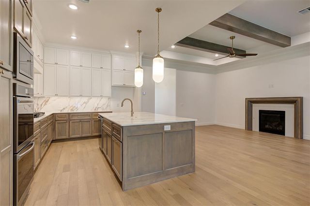 3349 Bourgogne Street, Edmond, OK 73034