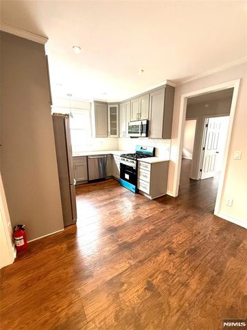 137 Ridge Road, North Arlington, NJ 07031