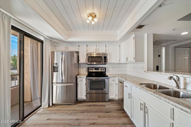 9450 N 95TH Street 209, Scottsdale, AZ 85258