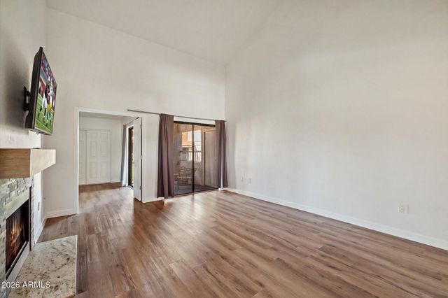 9450 N 95TH Street 209, Scottsdale, AZ 85258