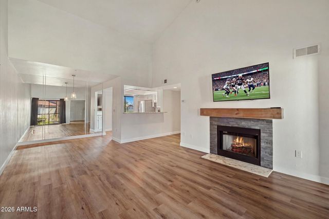 9450 N 95TH Street 209, Scottsdale, AZ 85258