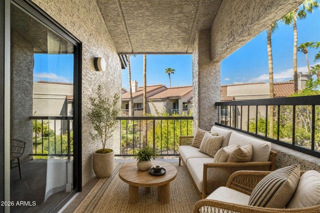 9450 N 95TH Street 209, Scottsdale, AZ 85258