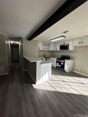 9701 Woodland Drive, Mabelvale, AR 72103