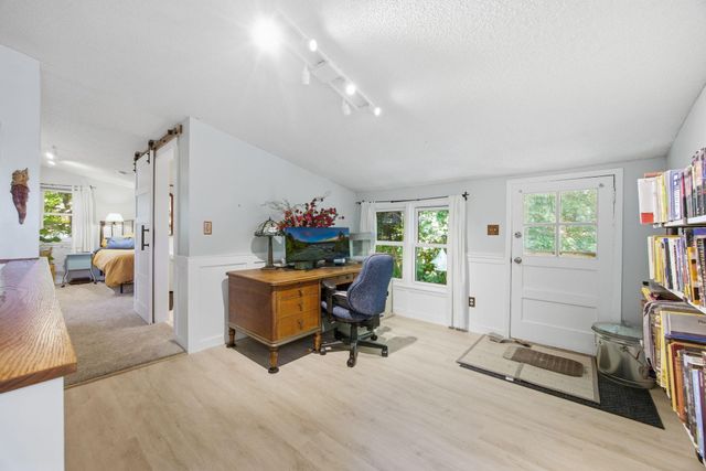 851 County Road C E, Maplewood, MN 55109
