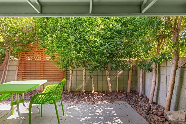 155 W Hermosa Place 5, Palm Springs, CA 92262