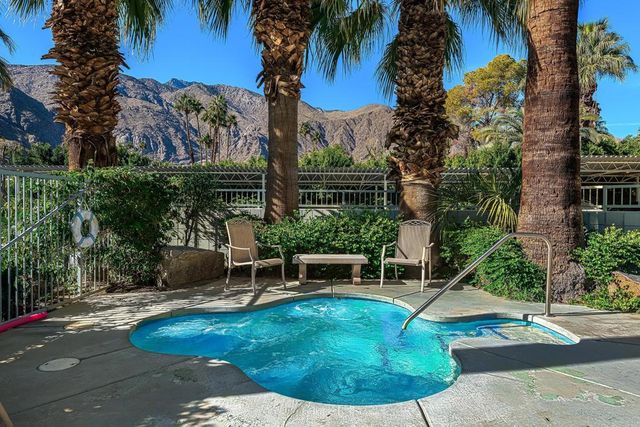 155 W Hermosa Place 5, Palm Springs, CA 92262