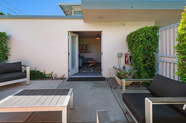 155 W Hermosa Place 5, Palm Springs, CA 92262